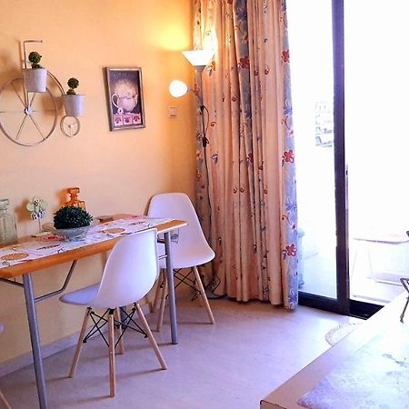 Central Square Appartment With Panoramic View カラマタ エクステリア 写真
