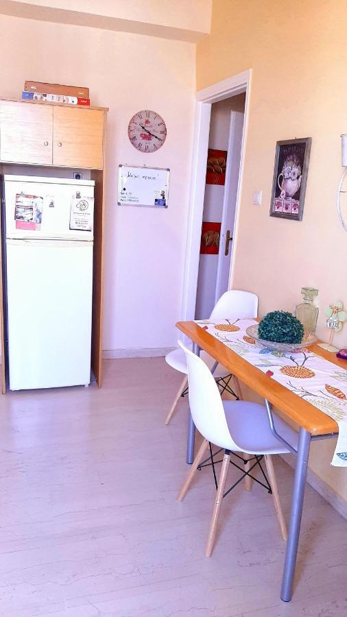 Central Square Appartment With Panoramic View カラマタ エクステリア 写真