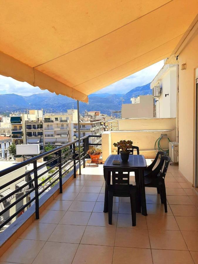 Central Square Appartment With Panoramic View カラマタ エクステリア 写真